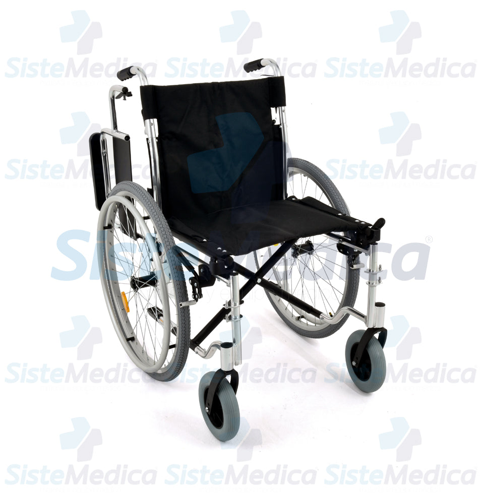 Silla de ruedas de aluminio con asiento de 48.26 cm / 19” con descansa brazos costos abatibles y descansa pies desmontables