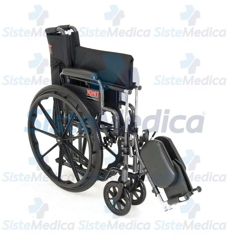 Silla de ruedas esmaltada, con eleva piernas desmontables y descansa brazos cortos abatibles