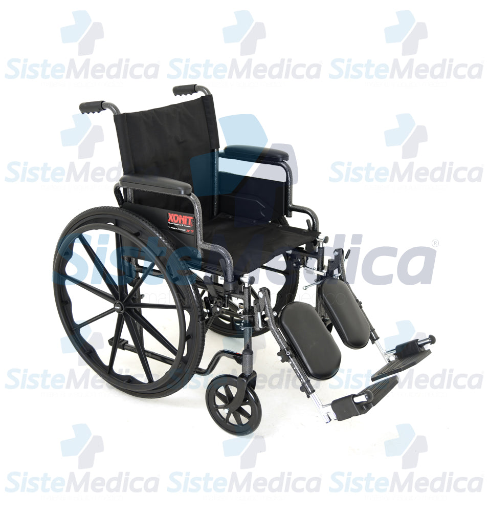 Silla de ruedas esmaltada, con eleva piernas desmontables y descansa brazos cortos abatibles