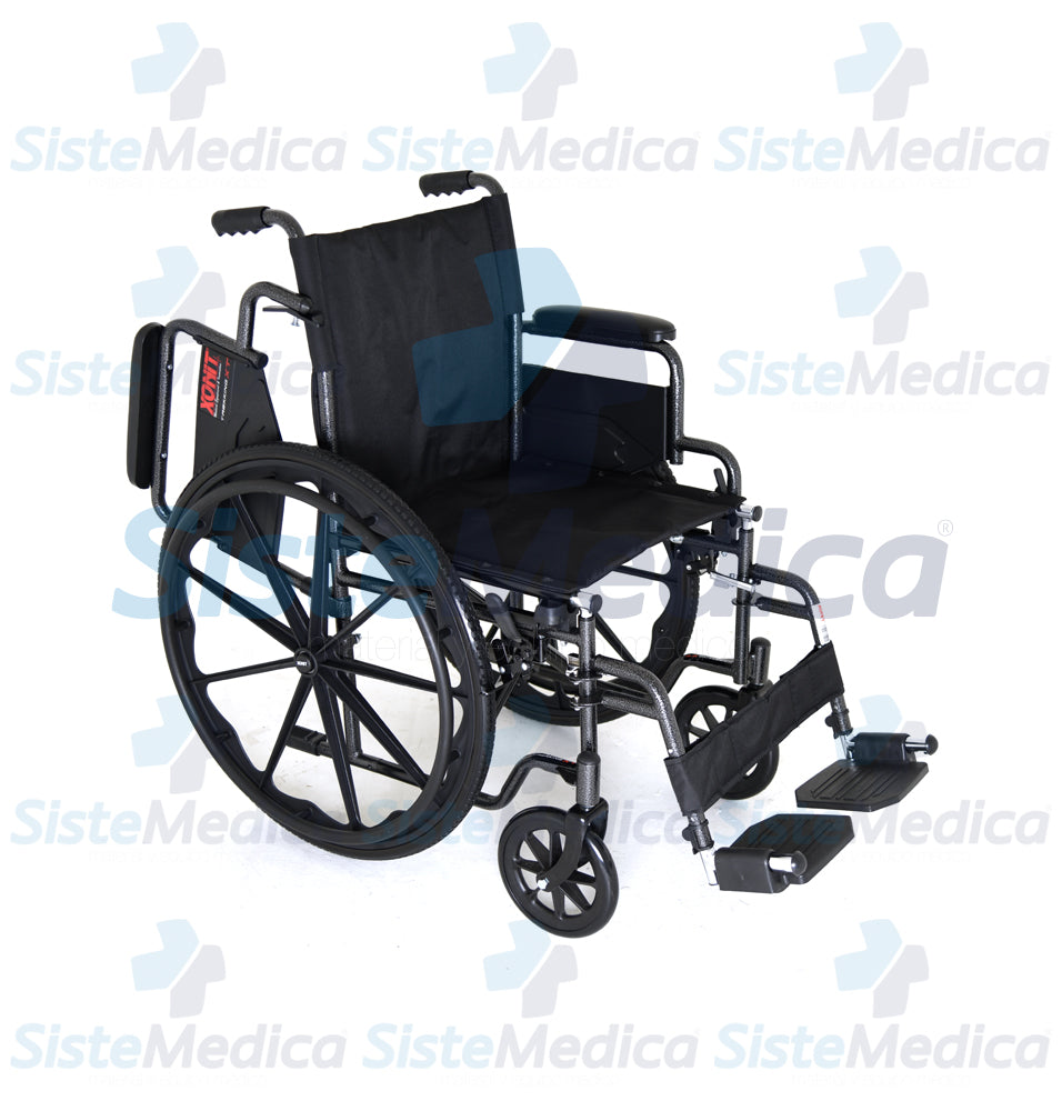 Silla de ruedas esmaltada, con descansa pies desmontables y descansa brazos cortos abatibles